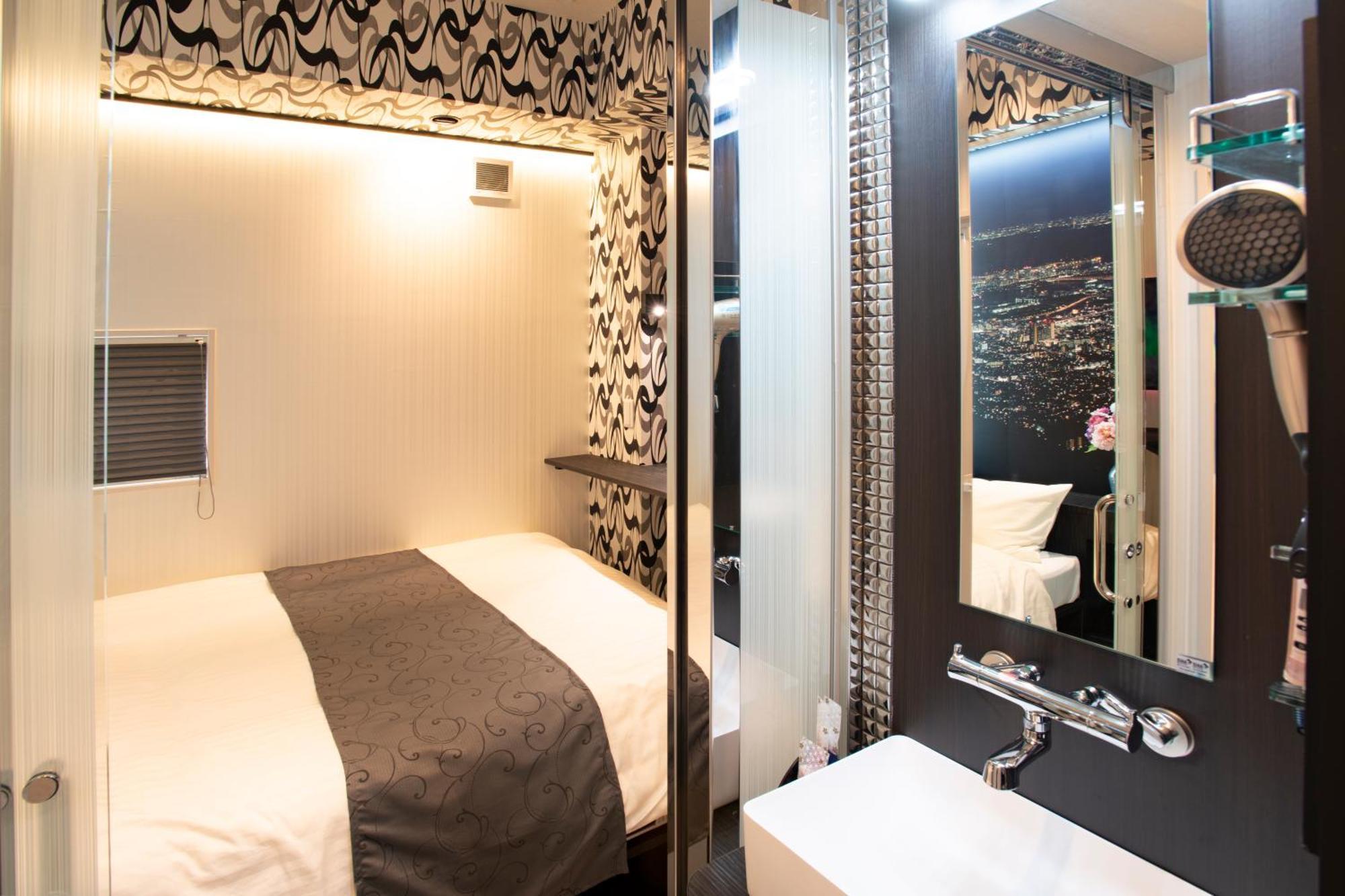 Hotel Xcell Hiroshima Nagarekawa Chambre photo